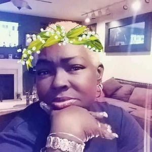 Meet your Posher, Regina